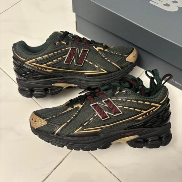New Balance x Kith 1906R Sneakers – Black