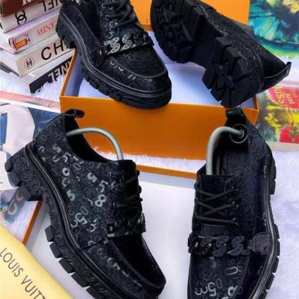  High-Quality Croc-style Loafer 