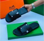 Sneakers and loafers in a variety of styles and colors, perfect for everyday wear or special occasions. Designed for comfort and style.
