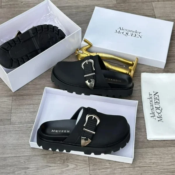 Alexander McQueen Buckle Chunky Slide For Men -Black